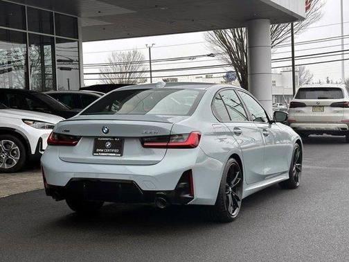 2023 BMW 330 i xDrive