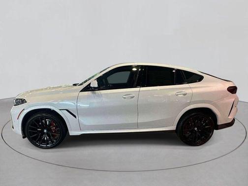 Mineral White Metallic 2027 BMW X6 xDrive40i