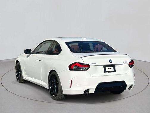 2026 BMW 230 i xDrive