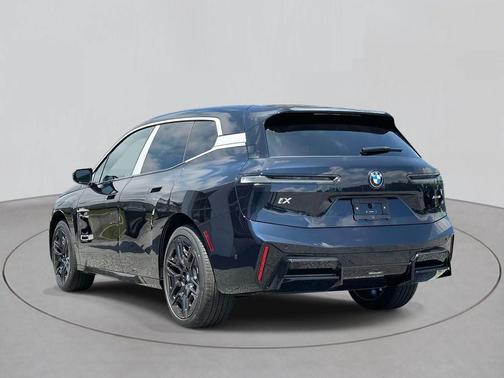 2026 BMW iX xDrive45