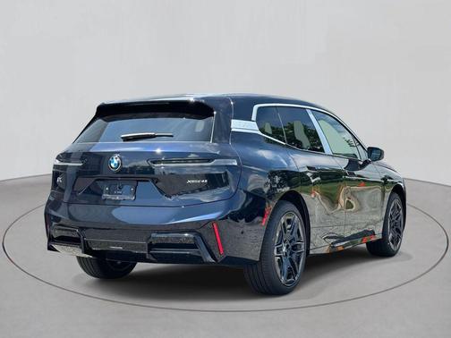 2026 BMW iX xDrive45