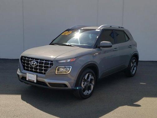 2022 Hyundai VENUE SEL