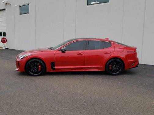2023 Kia Stinger GT2