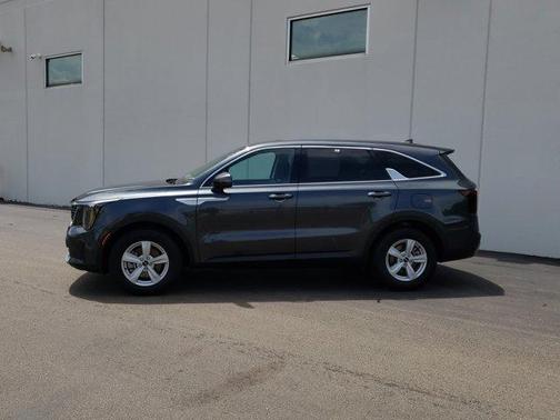 2024 Kia Sorento LX