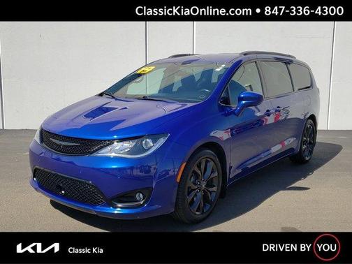 2019 Chrysler Pacifica Touring-L Plus