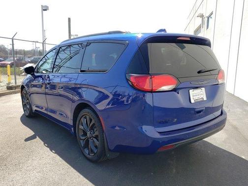 2019 Chrysler Pacifica Touring-L Plus