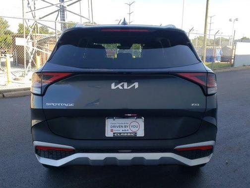 2025 Kia Sportage EX