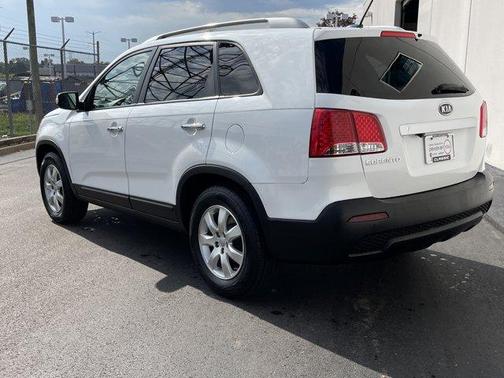 2013 Kia Sorento LX