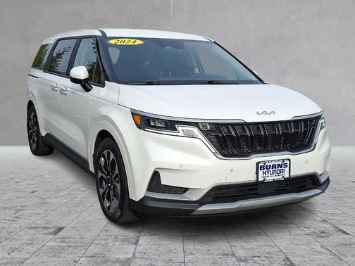 2024 Kia Carnival EX
