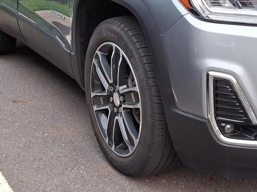 Sterling Metallic 2023 GMC Acadia AWD SLT
