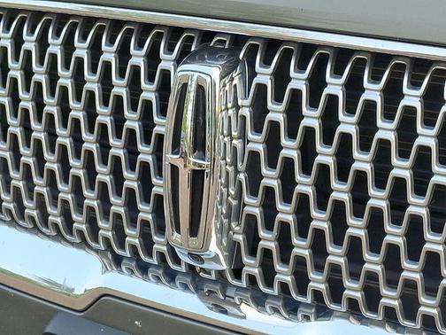 2017 Lincoln Continental Reserve