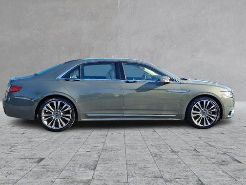 2017 Lincoln Continental Reserve