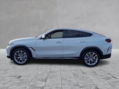 2022 BMW X6 xDrive40i