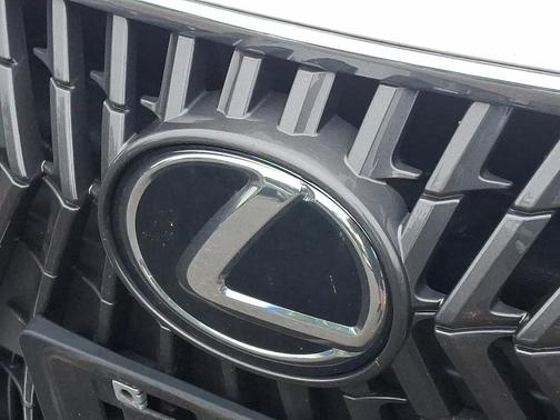 2022 Lexus ES 350 Base