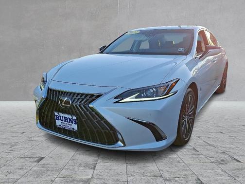 2022 Lexus ES 350 Base