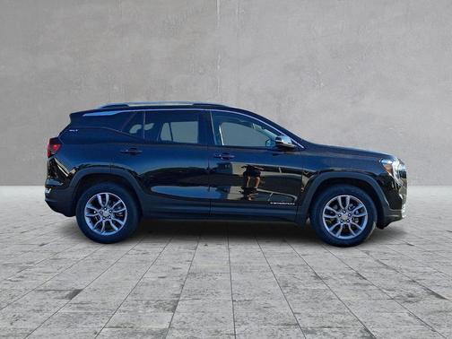 Ebony Twilight Metallic 2024 GMC Terrain SLT