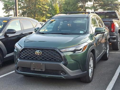 2024 Toyota Corolla Cross LE