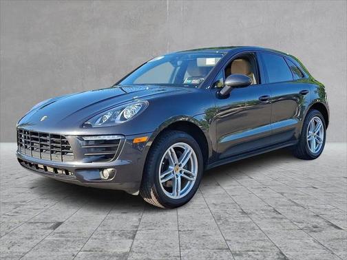 2018 Porsche Macan Base (PDK)