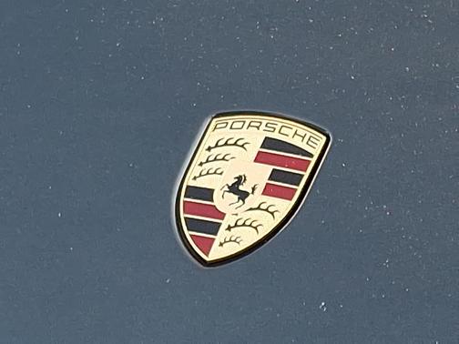 2018 Porsche Macan Base (PDK)