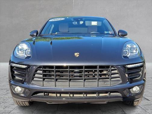 2018 Porsche Macan Base (PDK)