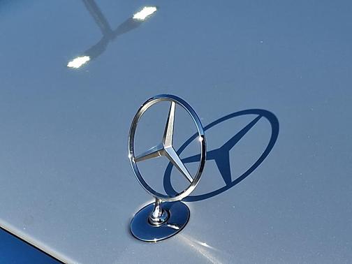2011 Mercedes-Benz S-Class S 550 4MATIC