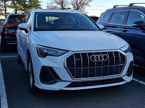 2020 Audi Q3 45 S line Premium