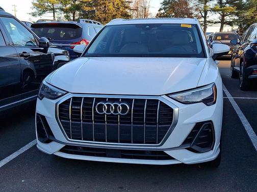 2020 Audi Q3 45 S line Premium