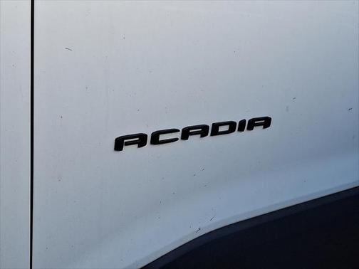 2022 GMC Acadia SLE