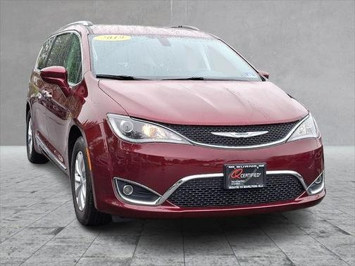 2019 Chrysler Pacifica Touring-L