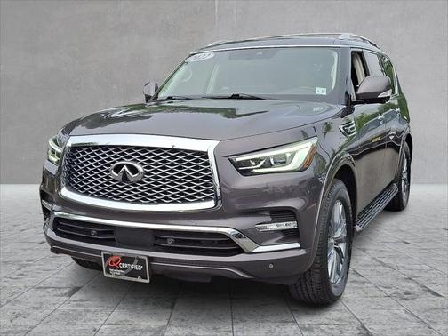 2022 INFINITI QX80 Luxe