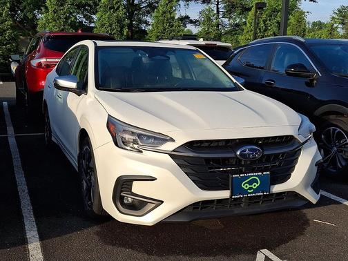 Crystal White Pearl 2023 Subaru Legacy Touring XT
