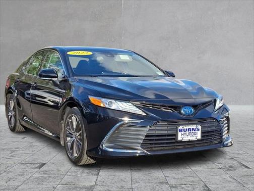 2023 Toyota Camry Hybrid XLE