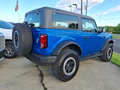 Velocity Blue Metallic 2022 Ford Bronco
