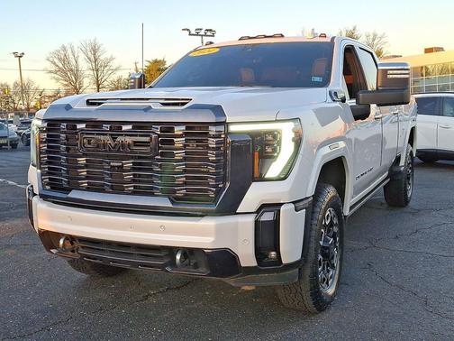 White Frost Tricoat 2024 GMC Sierra 2500 Denali Ultimate
