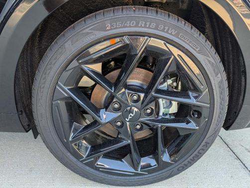 Aurora Black Pearl 2026 Kia K4 GT-Line Turbo