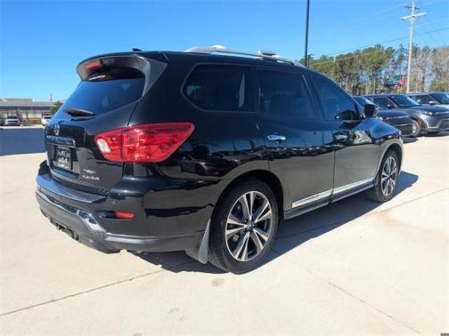 2019 Nissan Pathfinder Platinum