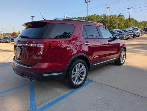 Ruby Red Metallic Tinted Clearcoat 2018 Ford Explorer Limited
