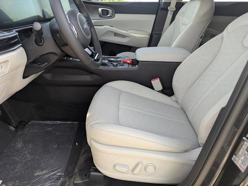 2025 Kia Sorento X-Line EX