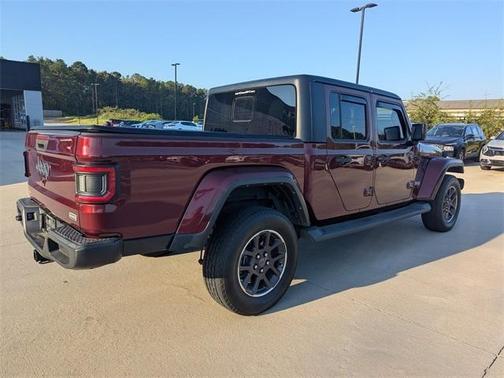 2022 Jeep Gladiator Overland