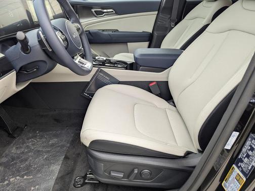 2025 Kia Sportage Hybrid EX