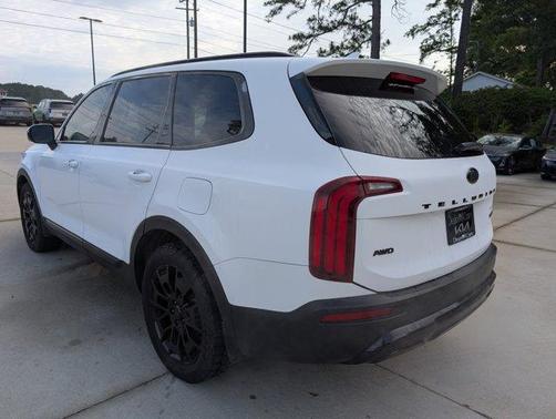 Glacial White Pearl 2021 Kia Telluride SX