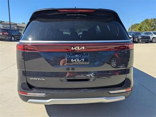 2024 Kia Carnival LX