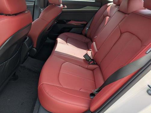 Snow White Pearl 2026 Kia K5 GT-Line