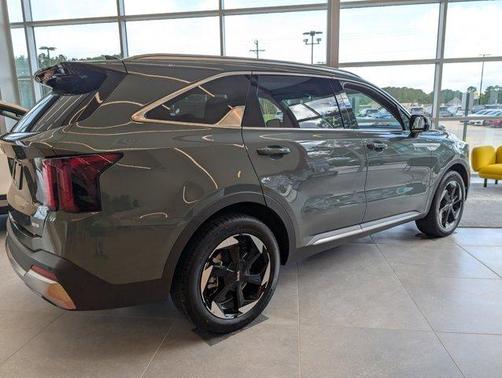 Green 2026 Kia Sorento Hybrid EX
