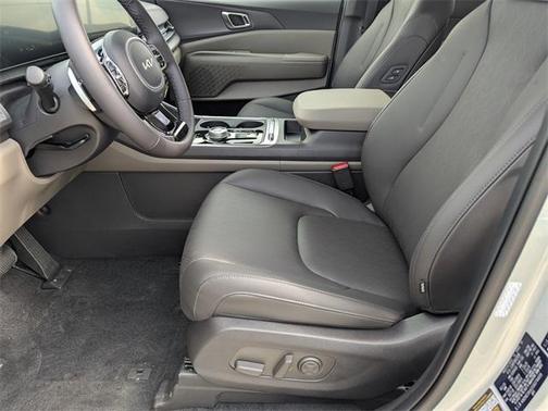 2025 Kia Carnival Hybrid SX