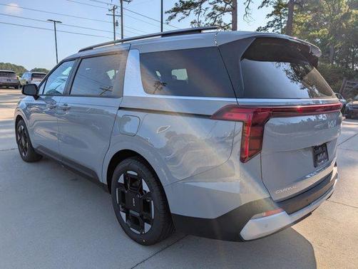 Ceramic Silver 2026 Kia Carnival EX