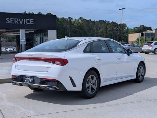 Glacial White Pearl 2024 Kia K5 LXS