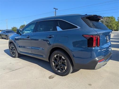 2024 Kia Sorento S