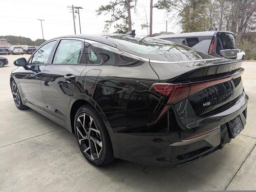 Aurora Black Pearl 2026 Kia K5 EX