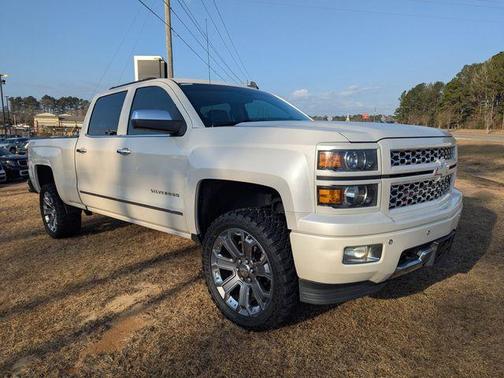 White Diamond Tri-Coat 2015 Chevrolet Silverado 1500 LTZ Truck